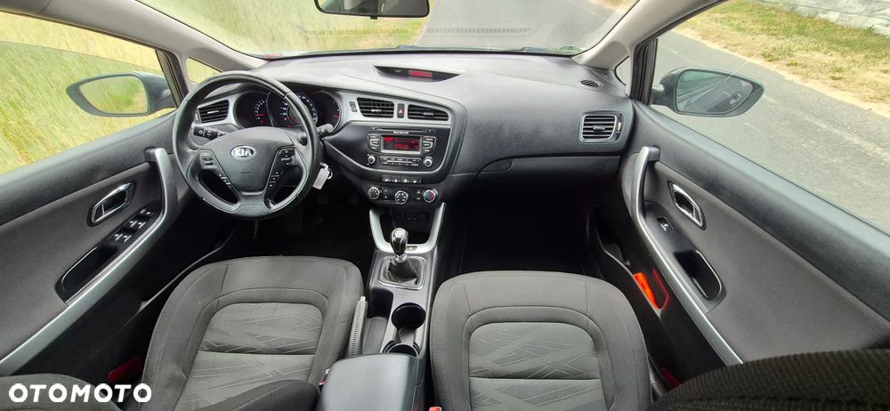 Kia Ceed 1.4 L - 7