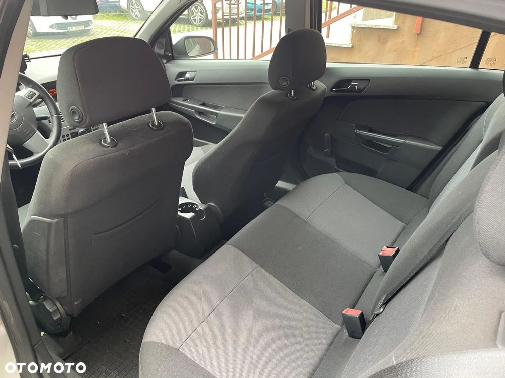 Opel Astra 1.6 - 16