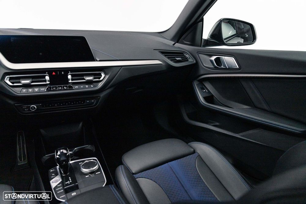 BMW 218 Gran Coupé i Pack Desportivo M - 17