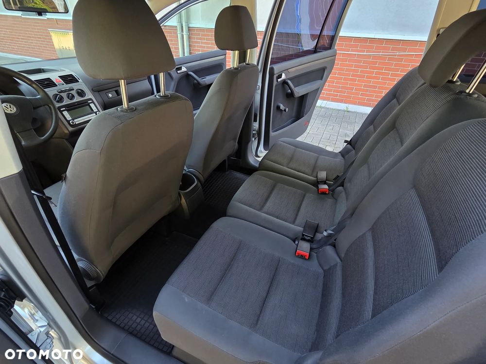 Volkswagen Touran 1.9 TDI DPF Blue Motion Trendline - 22