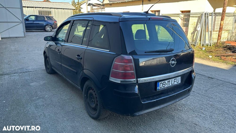Opel Zafira - 4