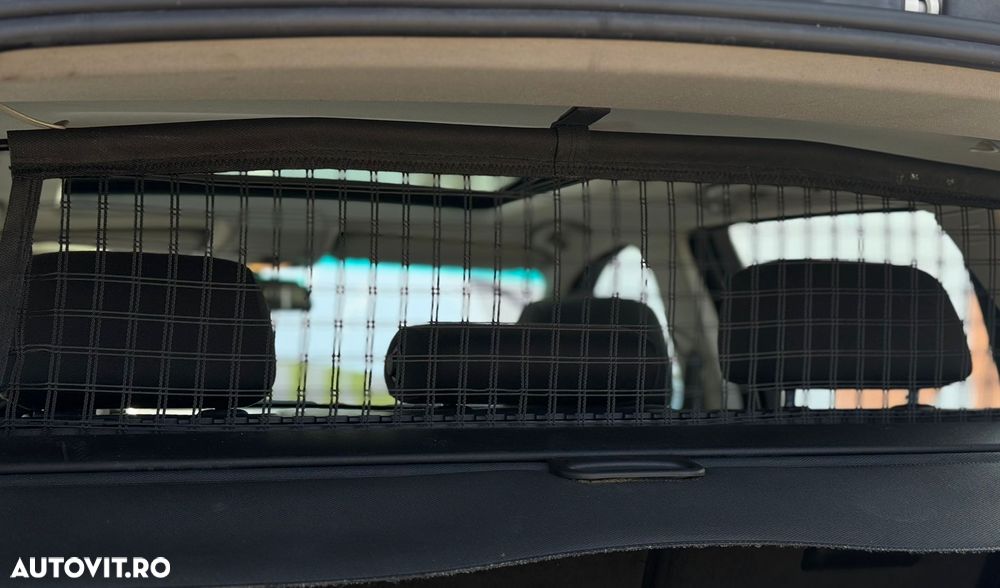 BMW Seria 3 318i - 39