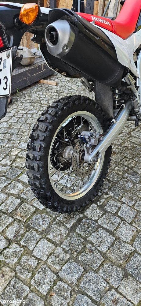 Honda CRF - 9