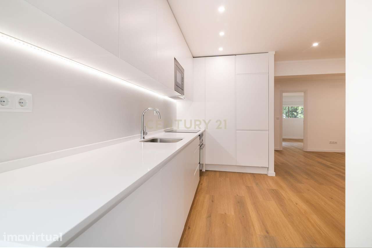 Apartamento T2 totalmente renovado em Telheiras - Grande imagem: 3/24