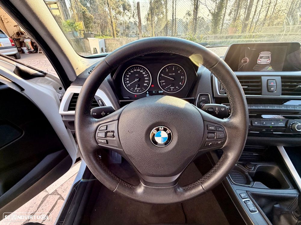 BMW 116 d Line Sport - 18