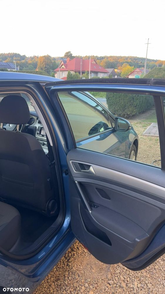 Volkswagen Golf - 21