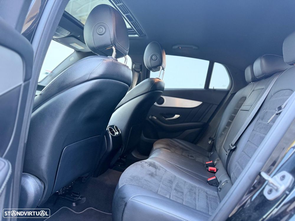 Mercedes-Benz GLC 300 e Coupé 4Matic - 21