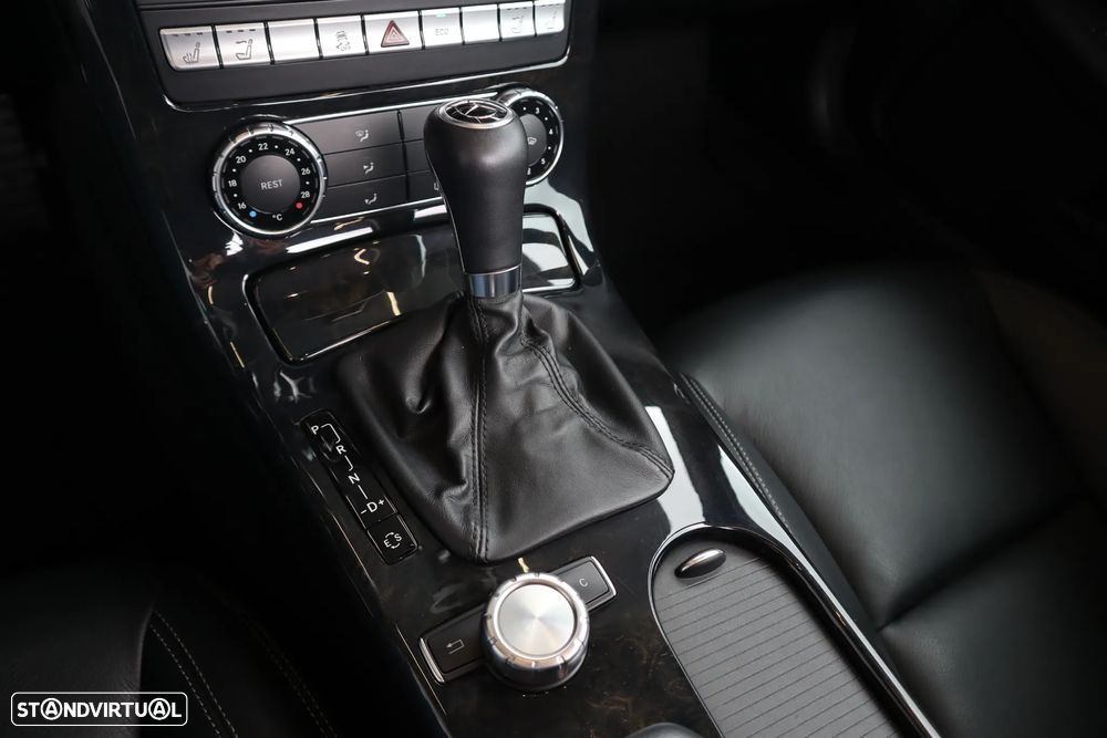 Mercedes-Benz SLK 200 (BlueEFFICIENCY) 7G-TRONIC - 21