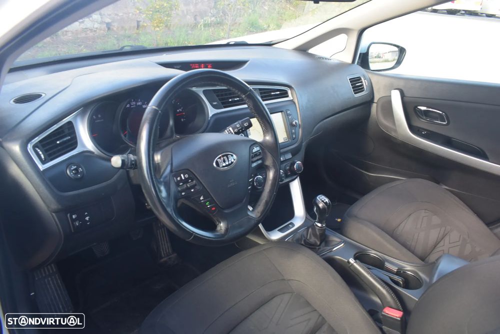 Kia Ceed SW 1.4 CRDi Nav Line - 10