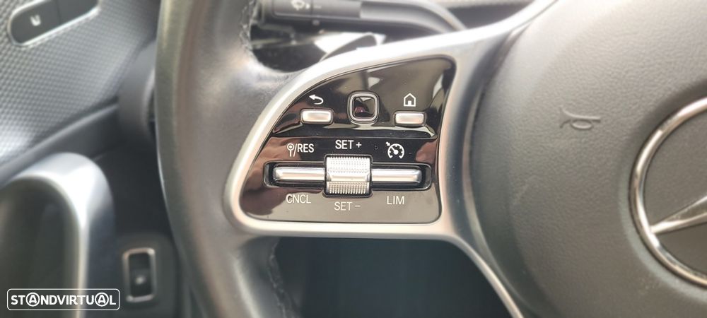 Mercedes-Benz A 250 Limousine e 8G-DCT Progressive Advanced - 20