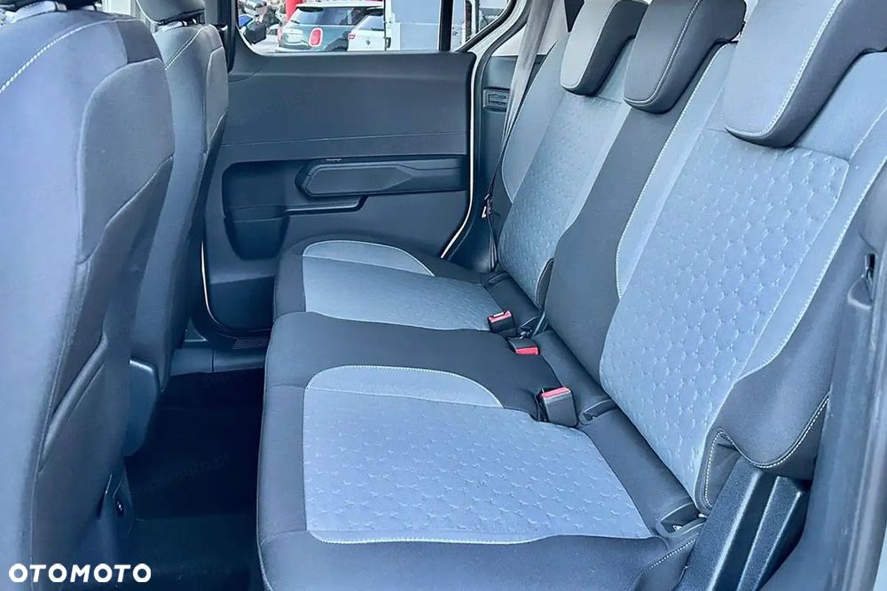 Ford Tourneo Courier - 14