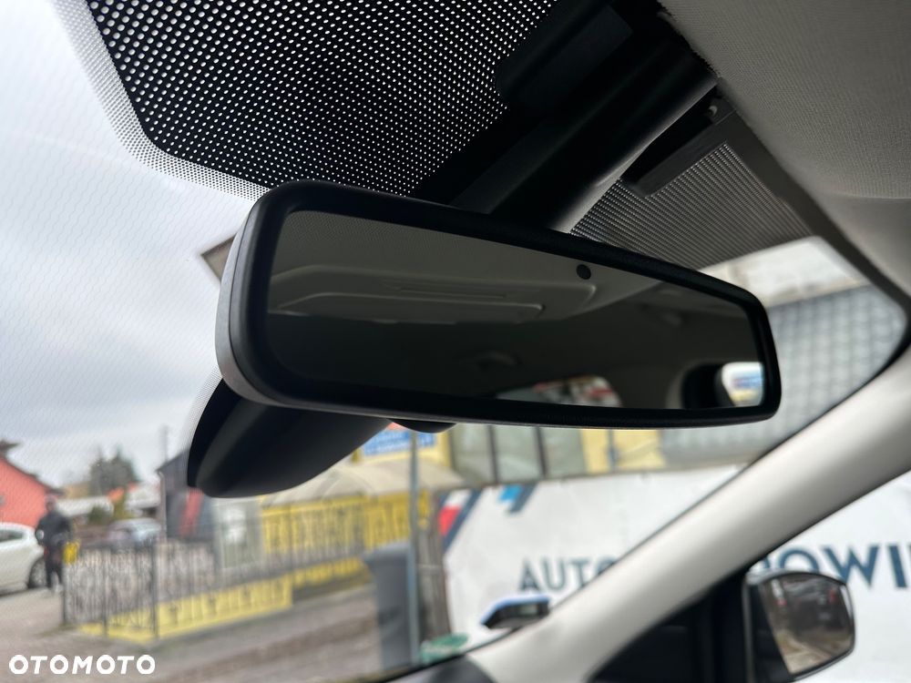 Ford Kuga 2.0 TDCi 4x4 Titanium - 29