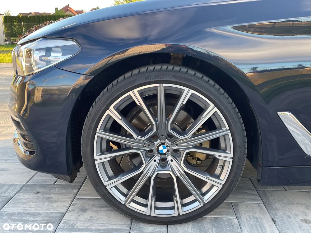 BMW Seria 5 520d xDrive - 6