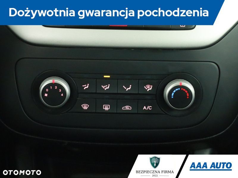 Kia Venga - 12