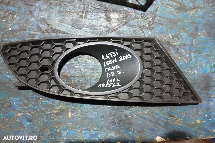Grila proiector dreapta 1P0853666A 1P0853666A Seat Leon 2 1P [facelif - 1