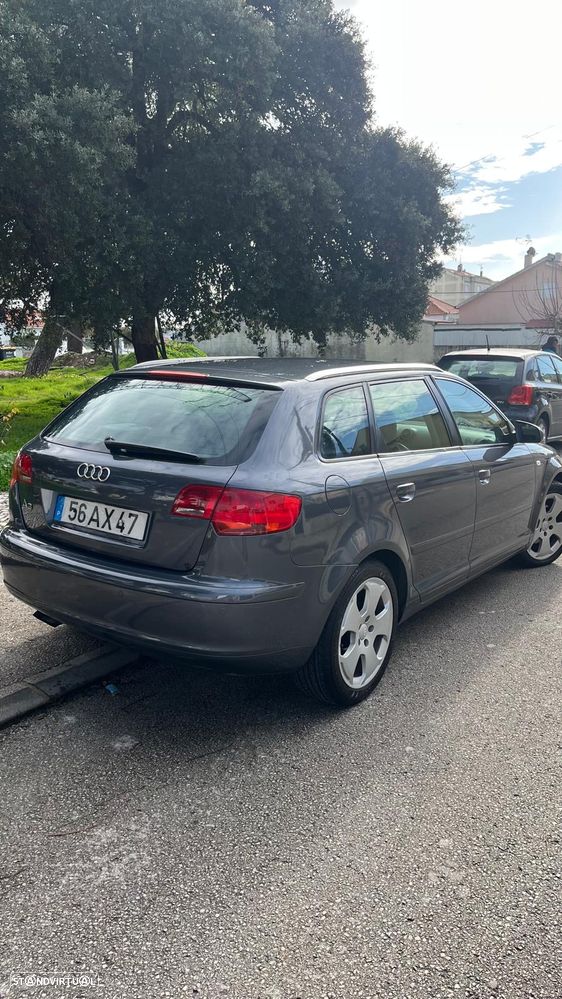 Audi A3 Sportback 2.0 TDi DSG - 2