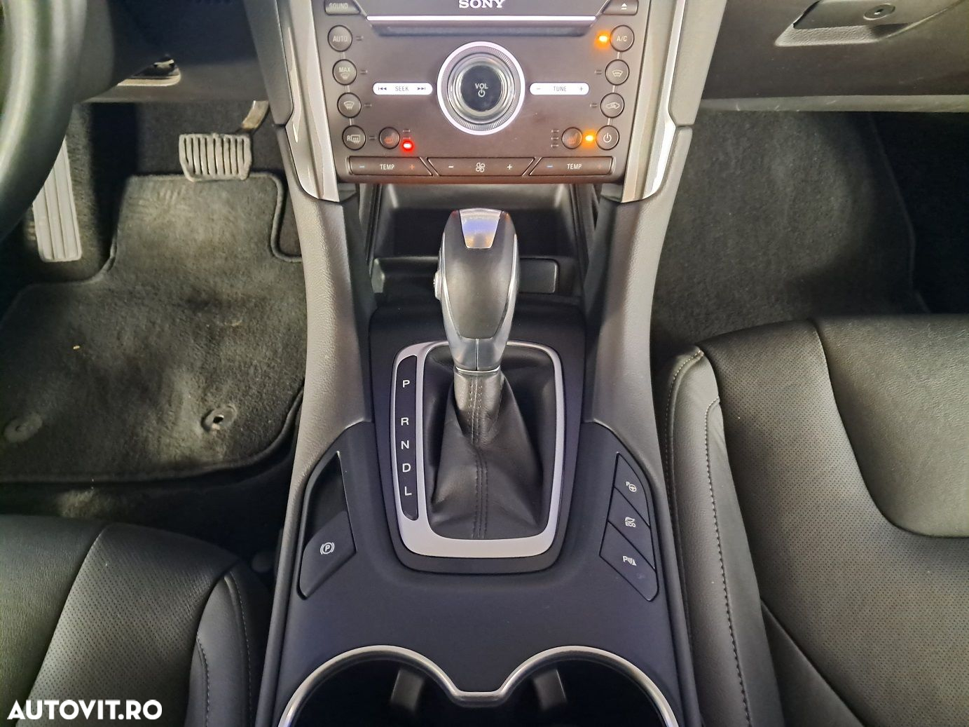 Ford Mondeo - 9