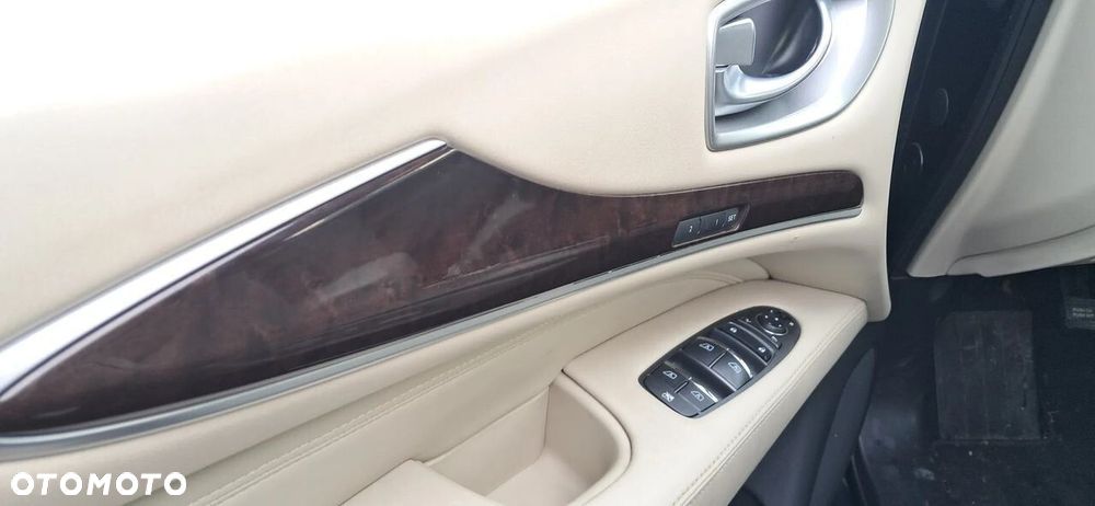Infiniti QX60 - 13