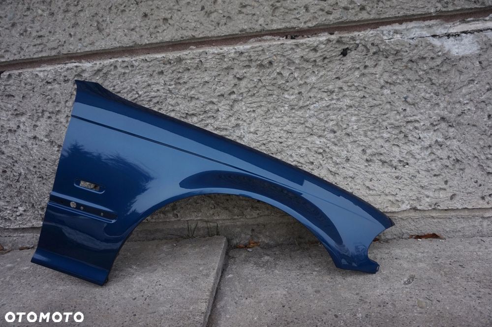 BŁOTNIK PRAWY BMW E46 364 TOPASBLAU 98/01r - 1