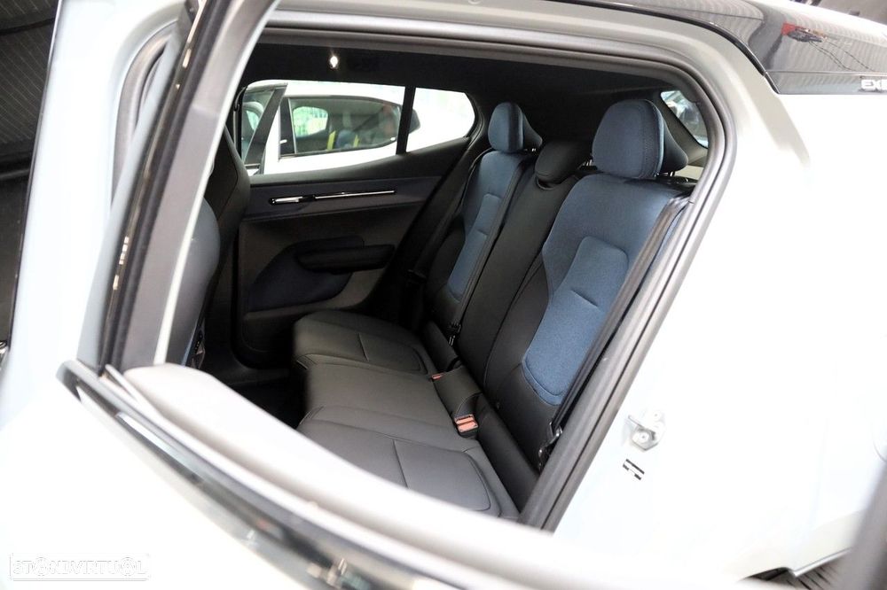 Volvo EX30 69 kWh Single Motor Extended Range Plus - 10