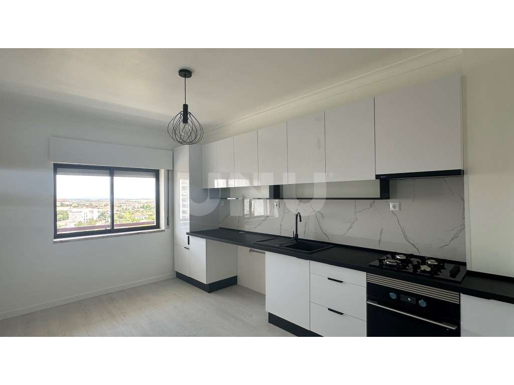 Apartamento T3 Remodelado - Grande imagem: 3/29