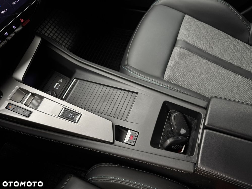 Peugeot 408 1.2 PureTech Allure Pack S&S EAT8 - 25