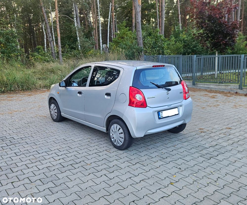 Suzuki Alto 2010 photo 3