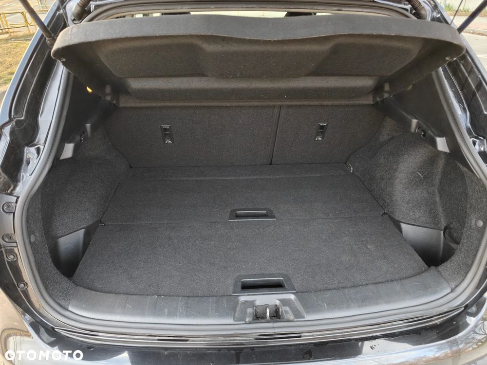 Nissan Qashqai 1.6 dCi DPF tekna - 8