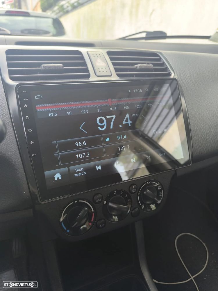 Suzuki Swift 1.3 16V GA - 6