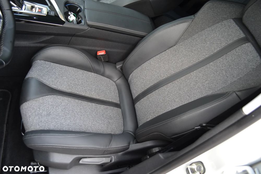 Peugeot 3008 - 23