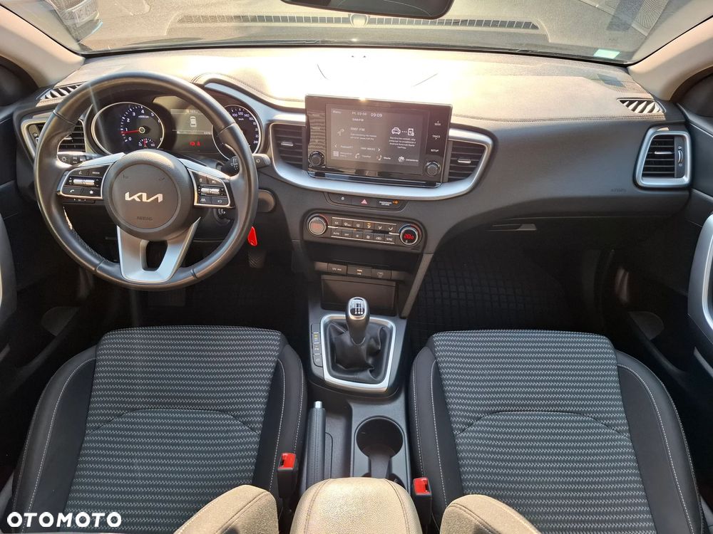 Kia Ceed 1.5 T-GDI M - 23