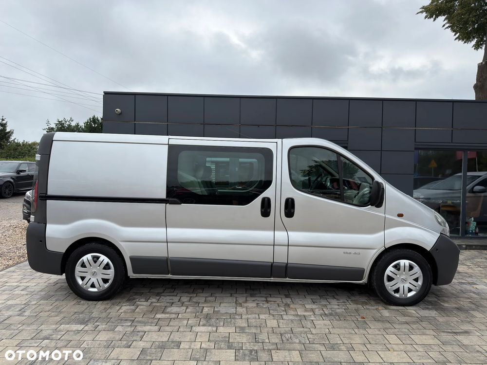 Renault Trafic 2.5 Diesel Brygadówka L2H1 Long Długi 5 Osobowy Klimatyzacja Gwarancja Kredyt - 27