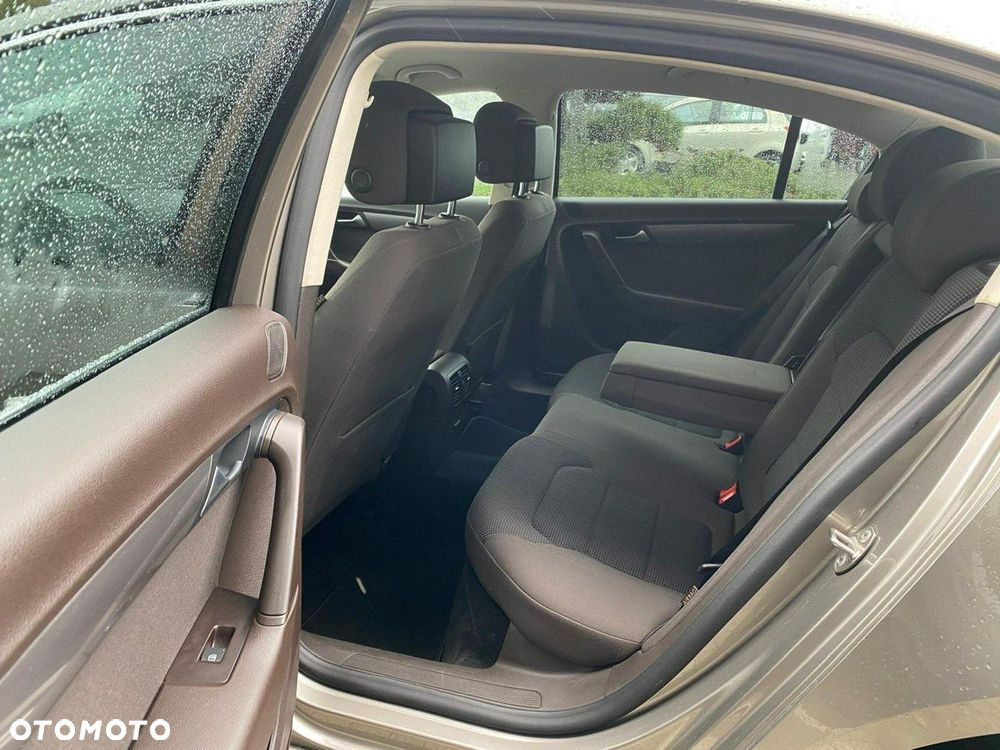 Volkswagen Passat 2.0 TDI Comfortline CityLine - 7