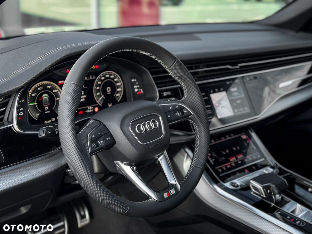Audi Q8 - 19