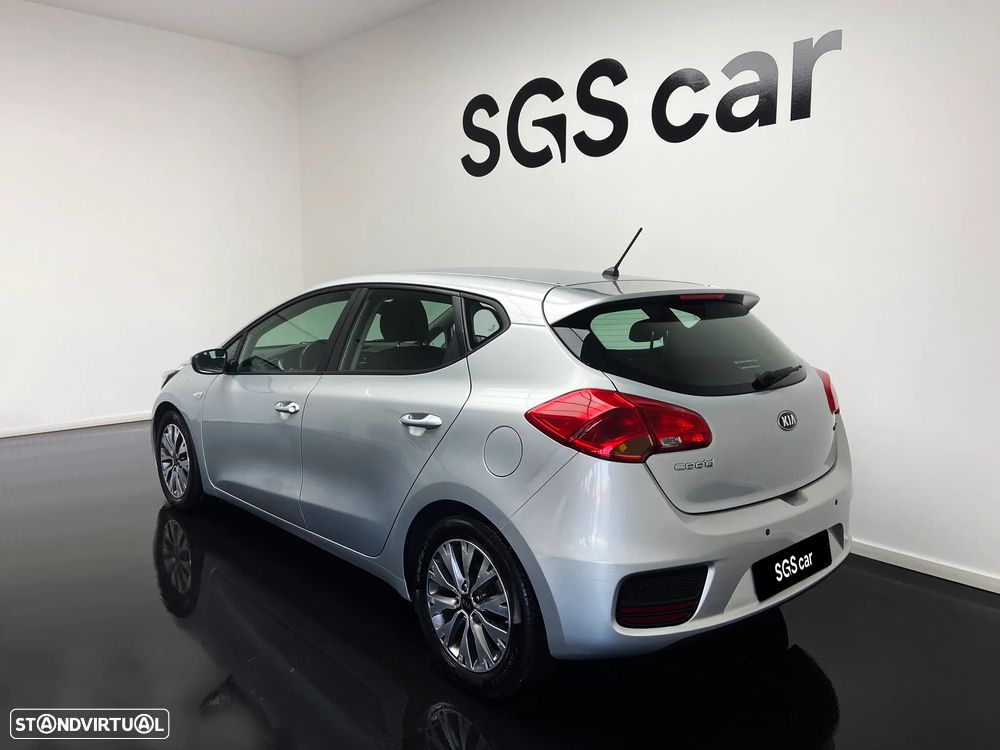 Kia Ceed 1.4 CRDi EX - 3