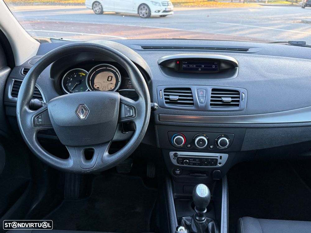 Renault Mégane 1.5 dCi Dynamique S - 15