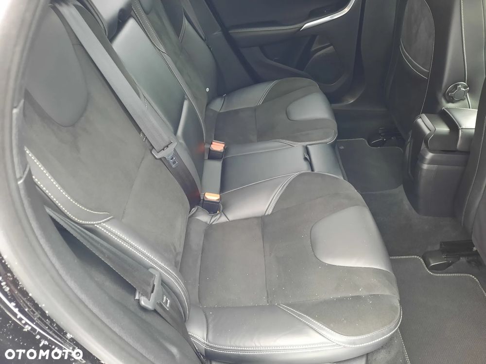 Volvo V40 D2 RDesign - 15