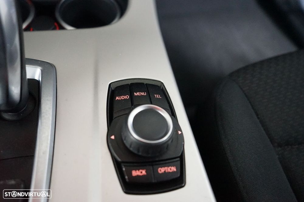 BMW X3 18 d sDrive Auto - 38