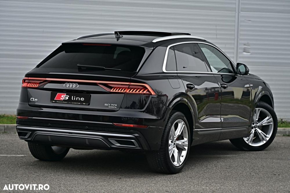 Audi Q8 - 8