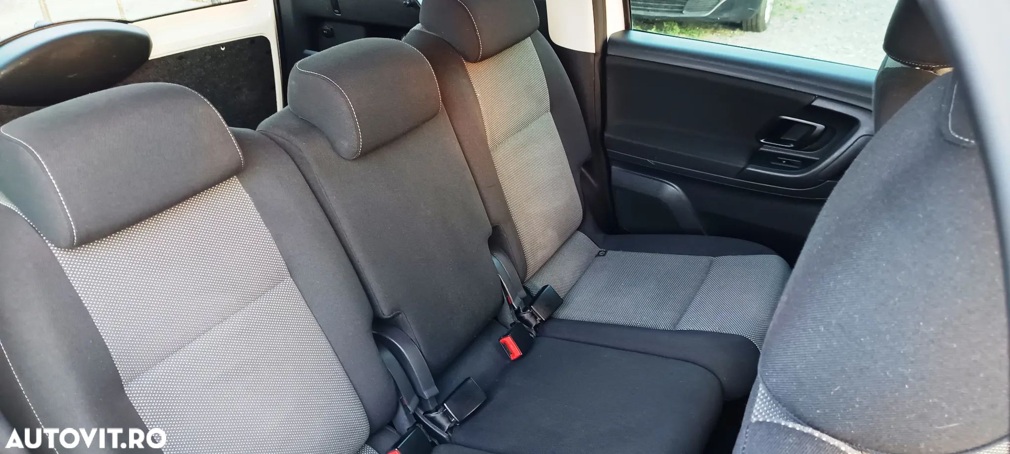 Skoda Roomster 1.2 TSI Noire - 24