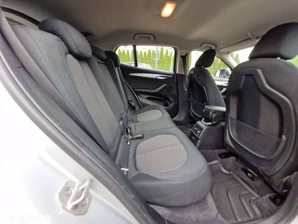 BMW X2 sDrive18d - 18