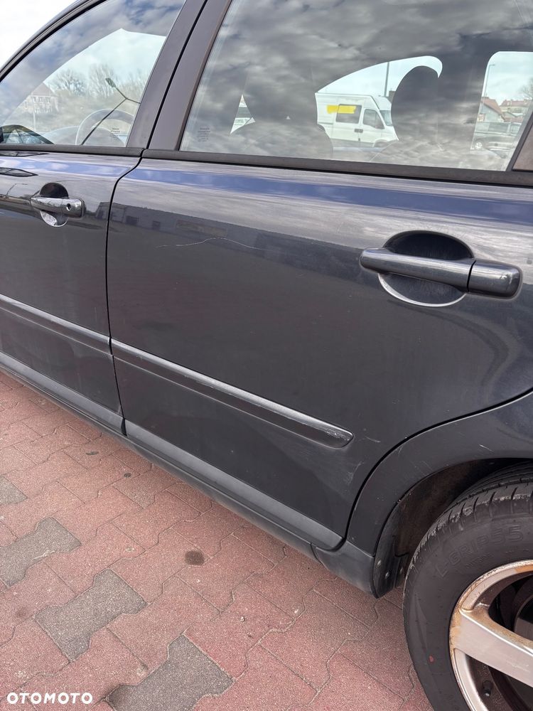 Volvo S40 2.0D - 25