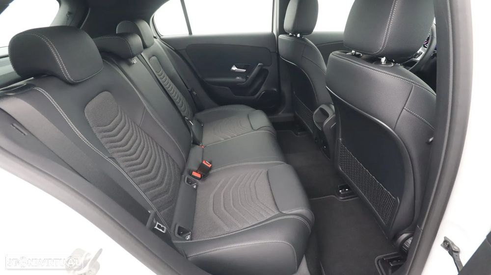 Mercedes-Benz A 180 d - 24