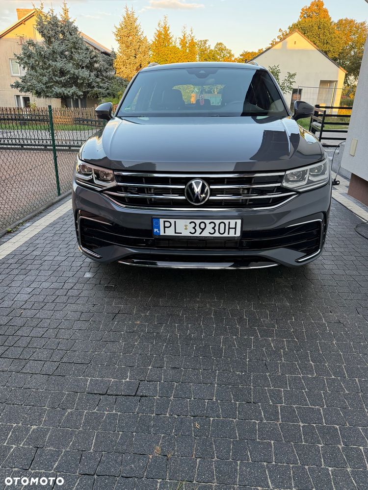Volkswagen Tiguan 2.0 TDI SCR 4MotION DSG R-Line - 11