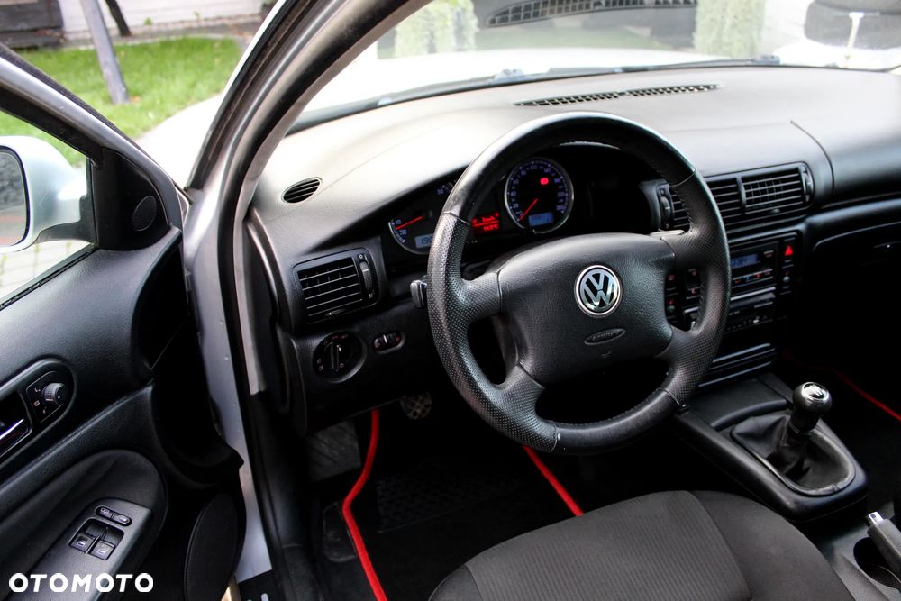 Volkswagen Passat 2.0 Exclusive - 2