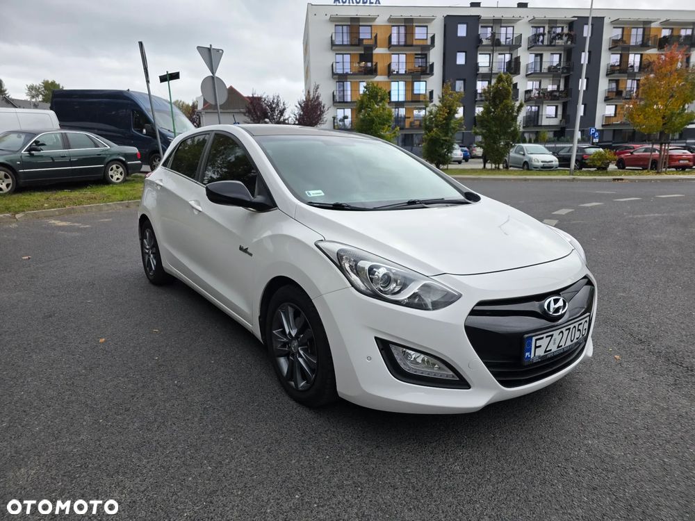 Hyundai i30 1.6 CRDi BlueDrive Premium - 13