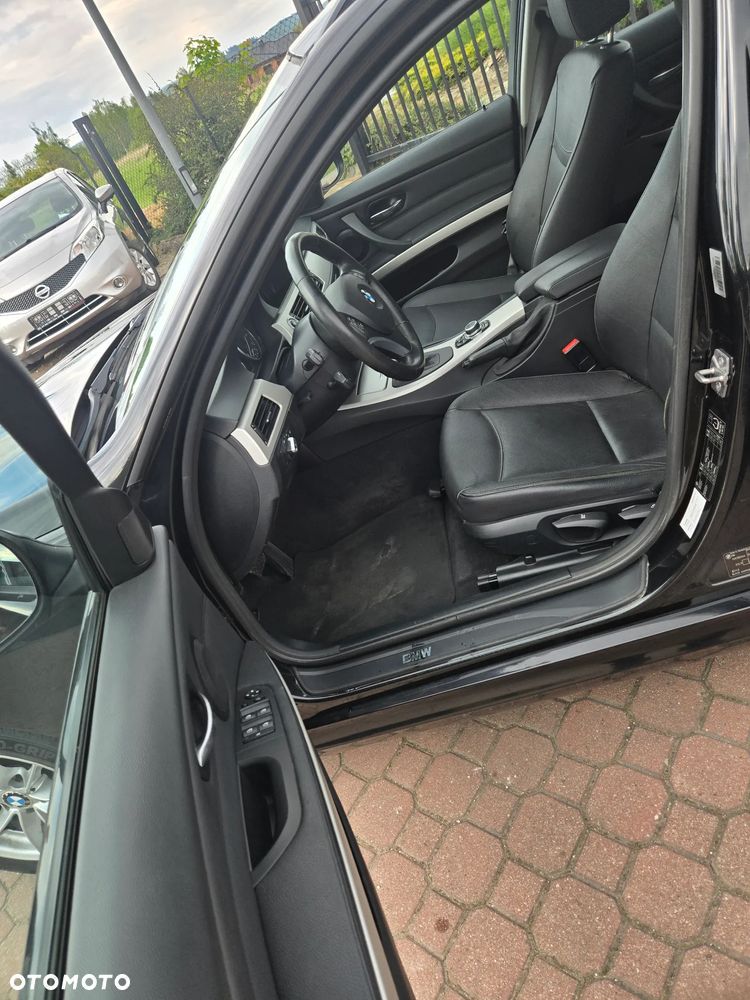 BMW Seria 3 318i Edition Exclusive - 12