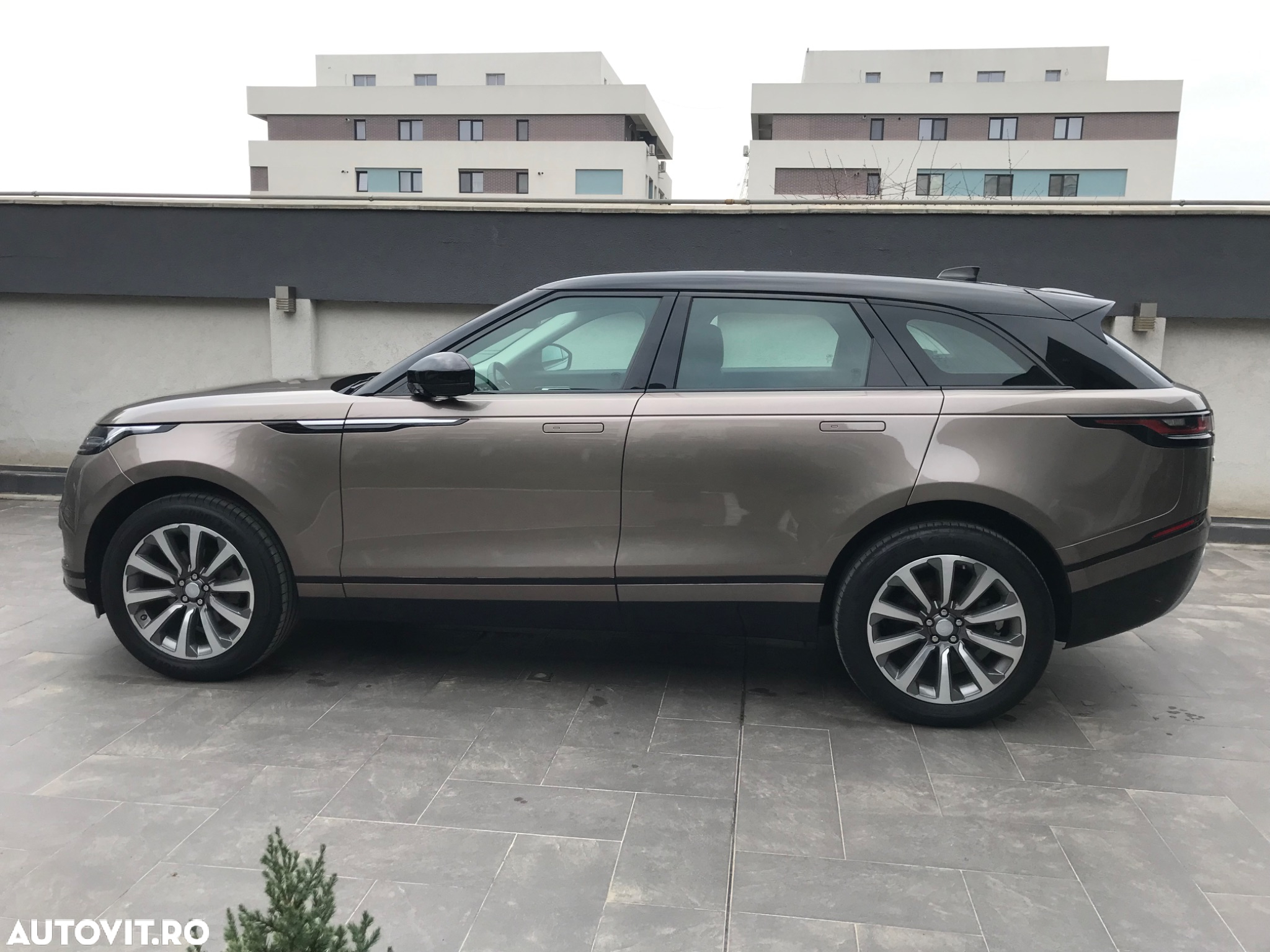Land Rover Range Rover Velar 2.0 R-Dynamic - 4