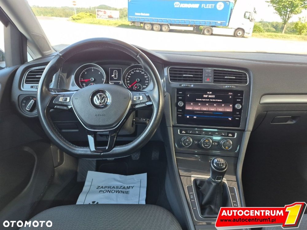 Volkswagen Golf - 19