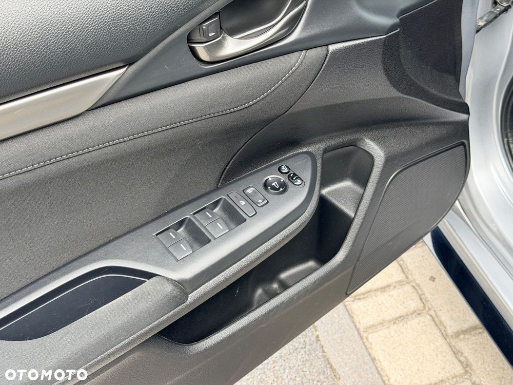 Honda Civic 1.5 T Sport (Navi) - 24